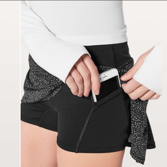 Lululemon Circuit Breaker Skirt II (Regular) 13"
Night View White Black / Black - Picture 3 of 7